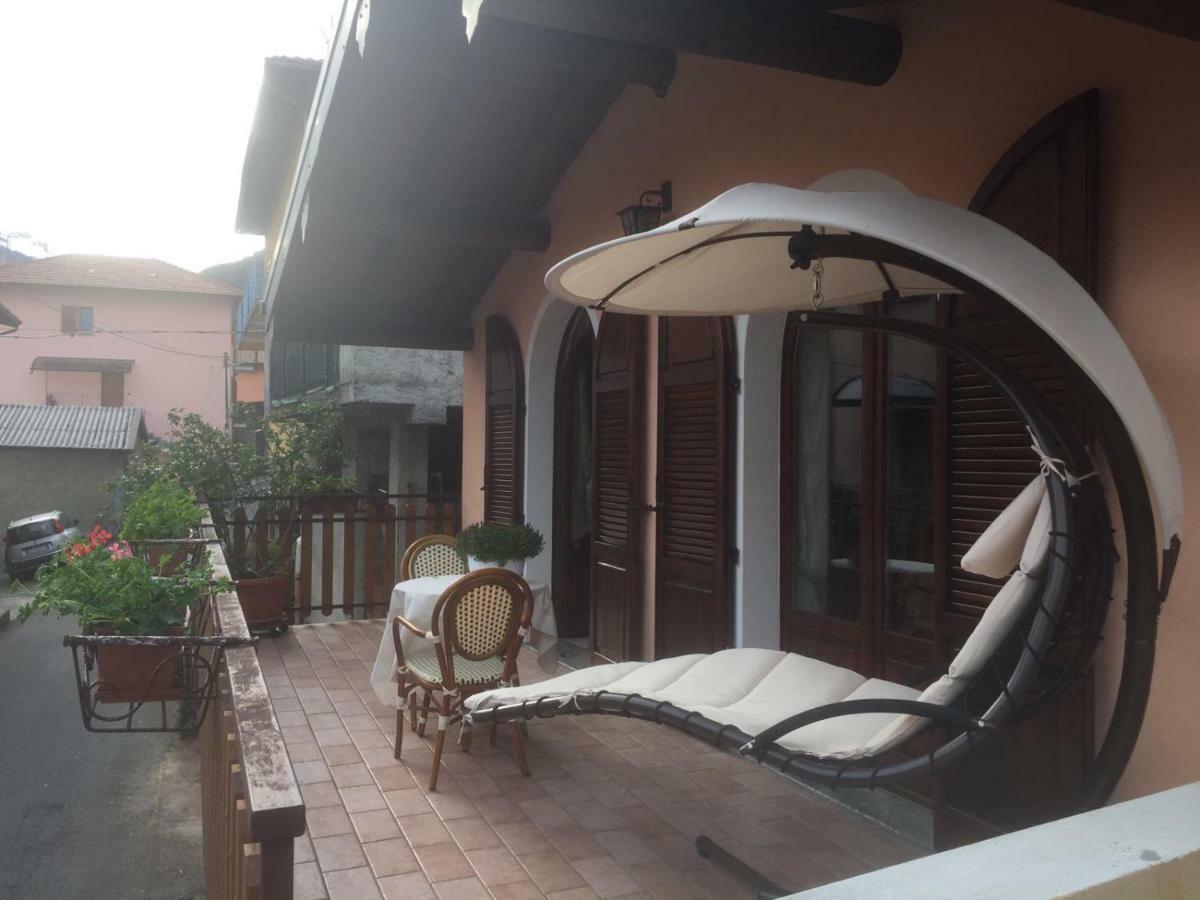 Chalet Con Piscina Garzeno Exterior foto